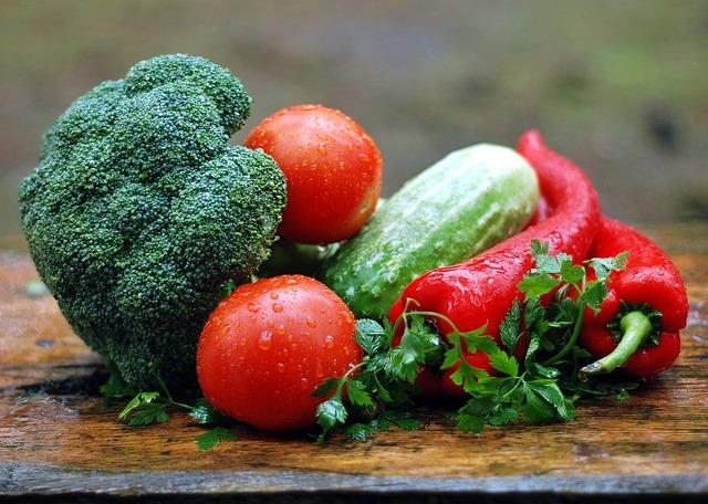 Tipy na zdravé a vyvážené ovocné recepty pro detoxikaci a hubnutí