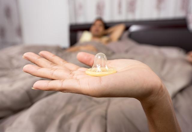 Jak vybrat kondom, který minimalizuje pálení během sexu
